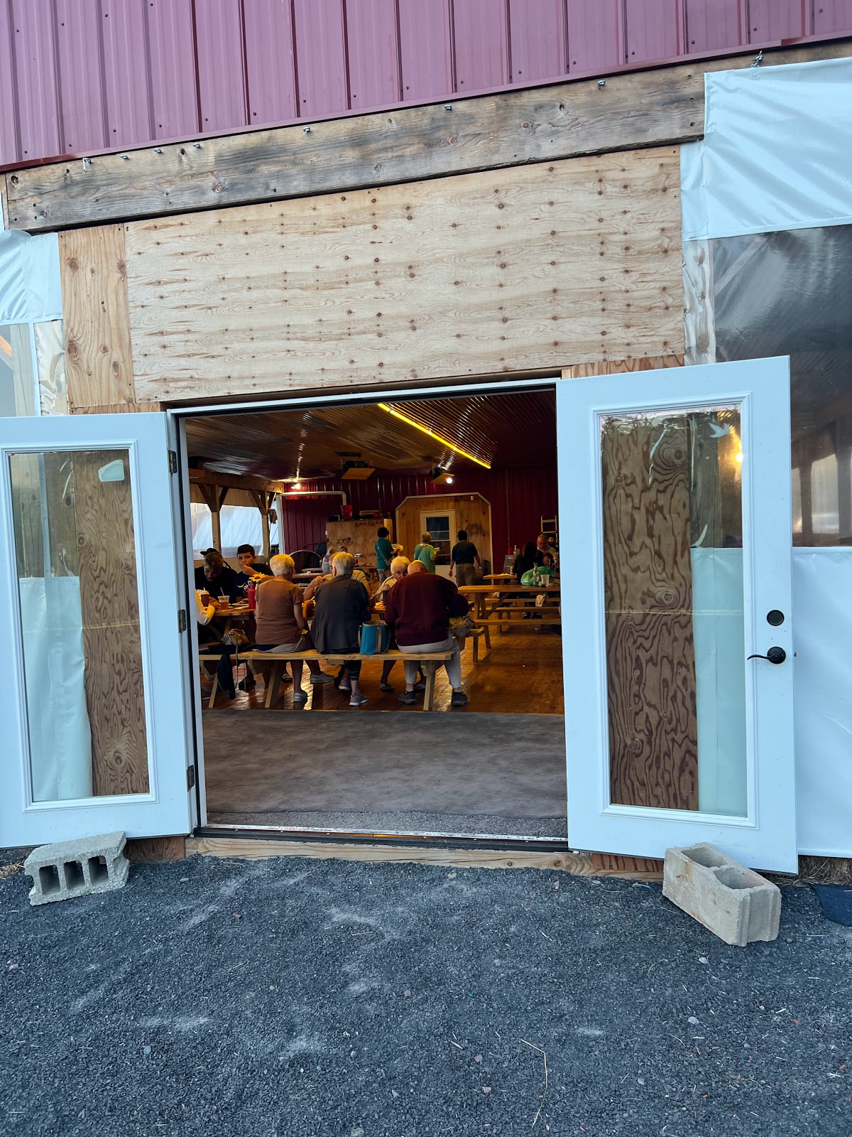 Outpost BBQ at the Kerhonkytonk Roadhouse